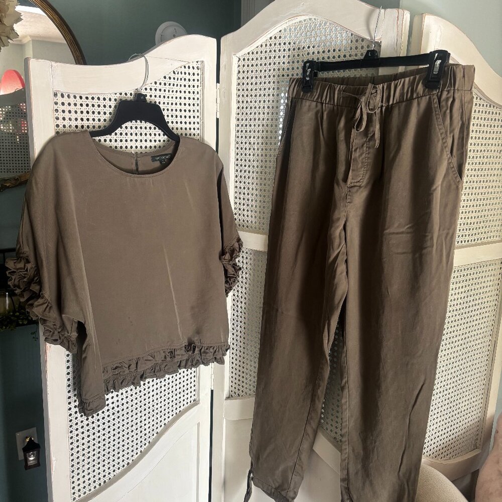 For Cynthia two piece set, olive, top size M, bottoms size S